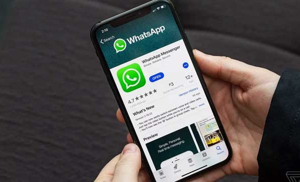 are-photos-in-your-whatsapp-chat-application-disappearing-on-its-own?-here's-the-reason
